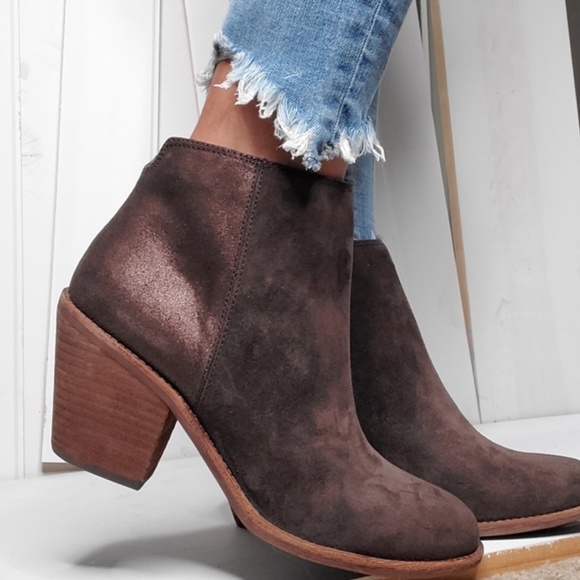 Sofft Tilton Espresso Brown Suede Ankle 